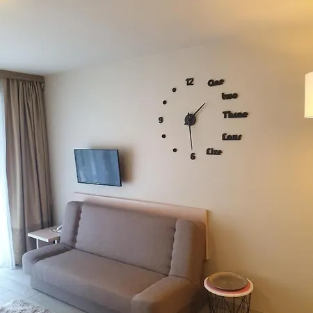 Apartment Czarna Gora Ischgl 18 *