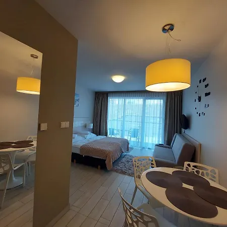 Czarna Gora Apartament Ischgl 18 *