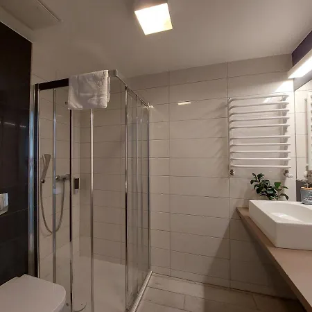 Czarna Gora Ischgl 18 아파트