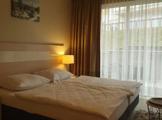 Czarna Gora Ischgl 18 Heudorf