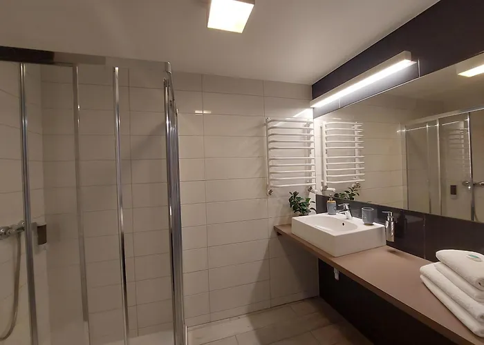 Czarna Gora Ischgl 18 Heudorf